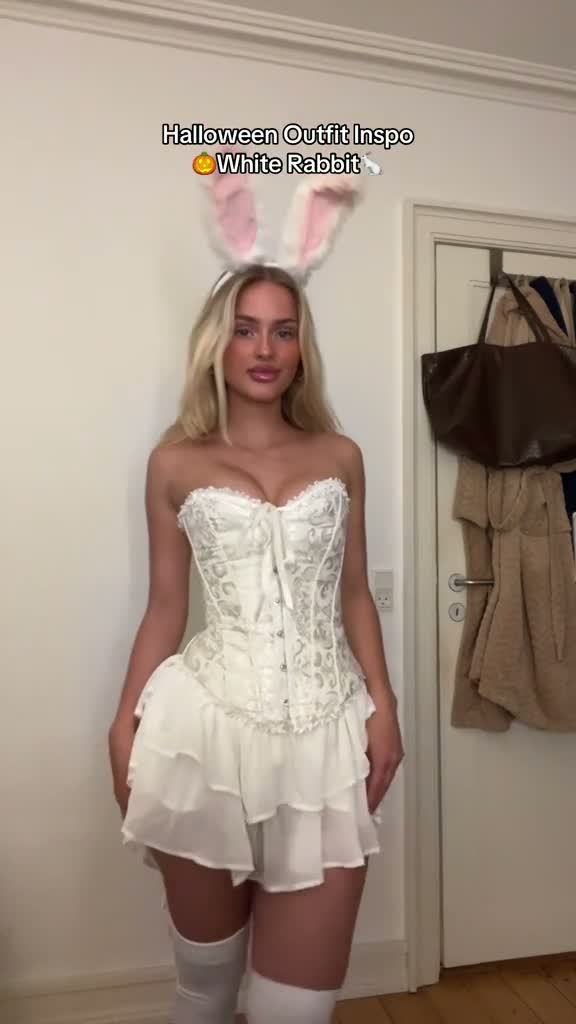 HOTBUNNI White Rabbit Corset Set — Ansicht 2